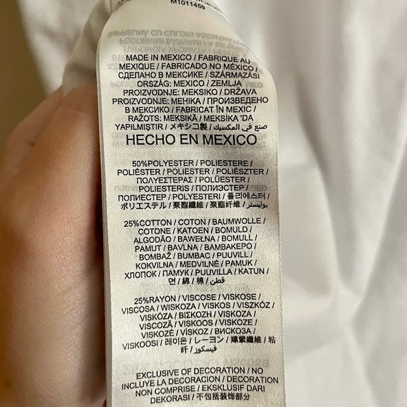 Buccaneers Rewind Ringer Women’s Tee - Picture 6 of 11